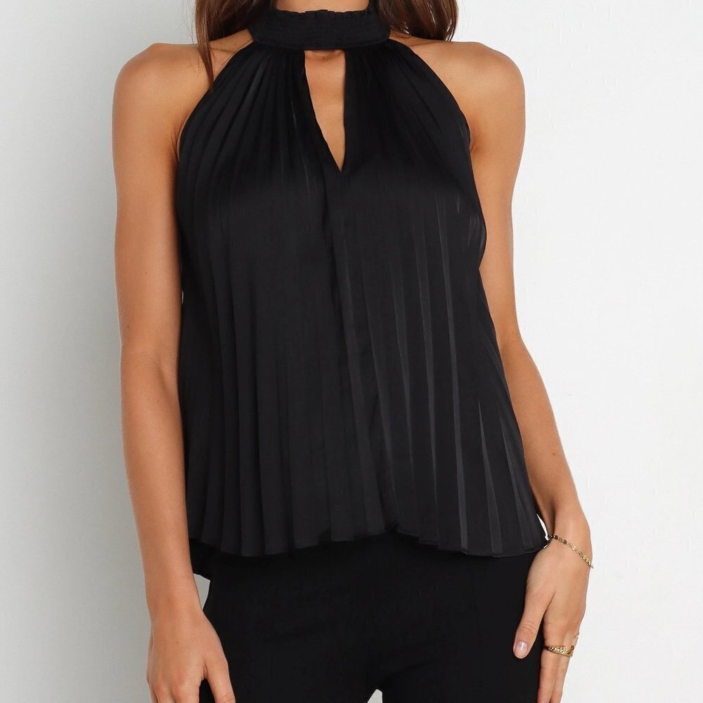 New. Petal and Pup Women Halter Sleeveless Andrea Top, Black, size 0